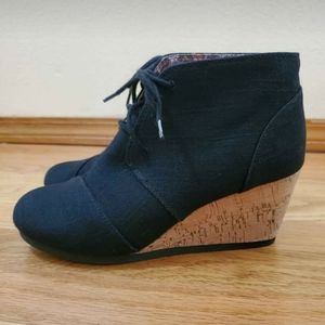 Black Lace-up Wedge Booties